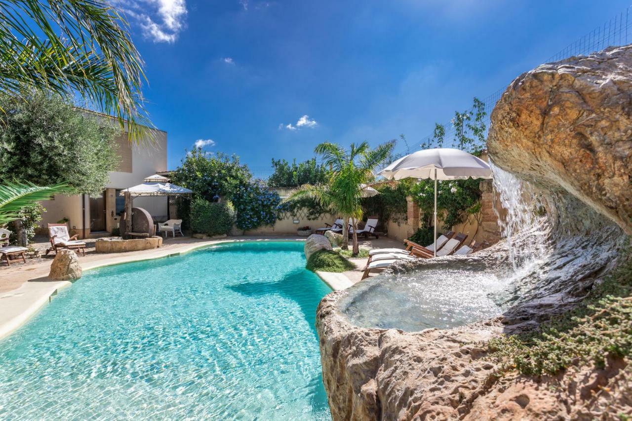 Hotel Villa Canu Cabras Bagian luar foto